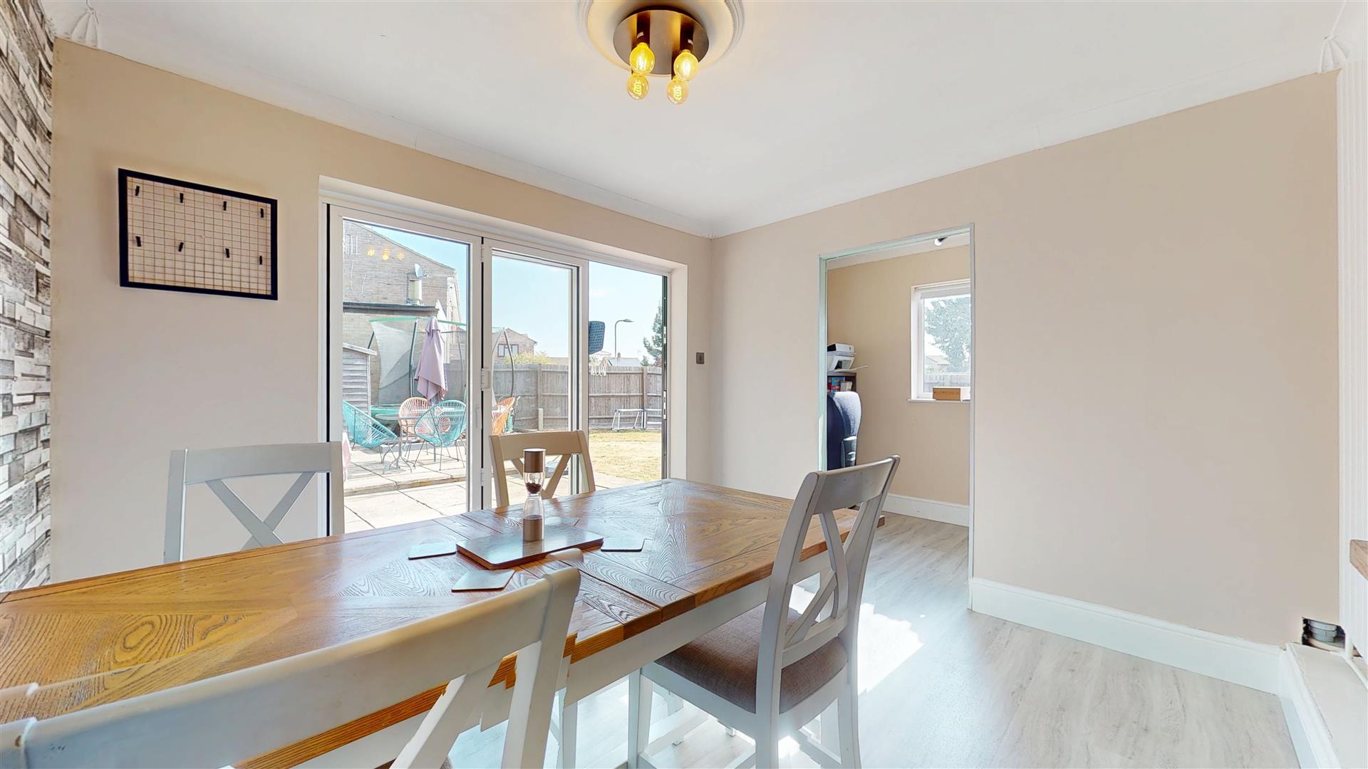 High View, Deanshanger, Milton Keynes
